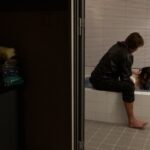 付ける男!! 熟女卑猥中出し!突然の悲劇に耐えながら終わりをただひたすら待つしかない!?