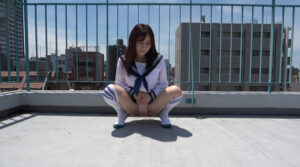 セーラー服熟女失禁羞恥 川上ゆう