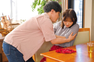 初恋は義母。親父には言えない…