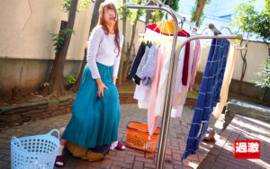 親戚のエロガキにクンニされイってしまった叔母さん2