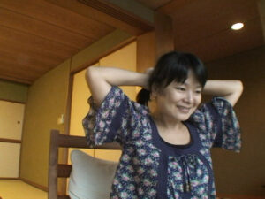 人妻湯恋旅行043