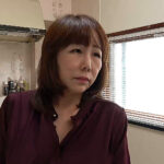 熟妻 息子の男根に溺れていく五十路母 夫の葬儀の夜、義父に抱かれた清純妻