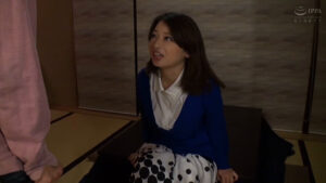 母さんじゃなきゃダメなんだっ！！ダメよそんな事･･･一度は遮り、口を突いた言葉とは裏腹に、一途に暴走する息子が愛おしい･･･。母子の想いが交錯する 一線を越えた家庭内狂愛 12編 第3幕