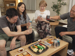 夫婦交姦 寝取り寝取られ乱れ狂うとある夫婦の中出し記録  通野未帆 浜崎真緒