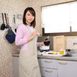 【VR】【8K VR】閉経前の人妻に孕ませ確定するまで精子を子宮に注ぎ続けたい。 ゆかさん 41歳