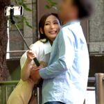 素人男性食べちゃいました―。足立友梨が恋人気分で中出しセックスドキュメント
