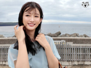 人妻中出し温泉不倫旅～夫に内緒でハメまくりの一泊二日、背徳SEXドキュメント～ 静河