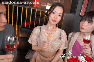 【VR】超高画質8K 初VR岬ひかり「終電、なくなっちゃったみたいですね…。」 結婚式の二次会終わり 新婦の友人・ひかりさんと まさかのワンナイトラブSEX