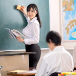 声が出せない絶頂授業で10倍濡れる人妻教師 藤咲紫