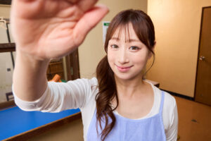 【VR】淫らで艶めかしい、極上の手ほどき。元エステティシャンの寮母さんが夜間の間だけ行ってくれる特別施術。 川上ゆう