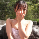 息子ほど年の離れたバイト先の男子学生達と一泊二日の温泉旅行に来た美熟女パート主婦は優しくて欲求不満で…俺たちみんな36歳パート主婦まみさんのガチ恋勢 長瀬麻美