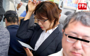 パンティ越し指マン羞恥3 言い訳できないほど愛液で濡れた巨尻を震わせイキ乱れる美熟女